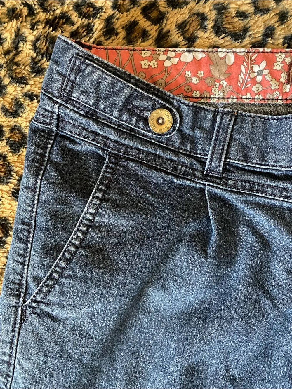 Lee One True Fit Wide Leg Jeans 12 Long Dark Wash Floral Waistband - Picture 7 of 9